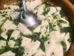 荠菜虾仁嫩豆腐-兰溪小馆(东直门簋街店)