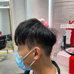 点击看大图 -Kraemer Paris 苏豪路易士·嘉玛发廊