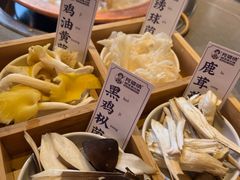-阿婆情腊排骨火锅·野生菌季(古城旗舰店)