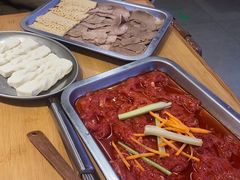 -洱火云南酸菜牛肉火锅(石景山当代商城店)