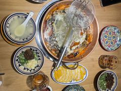 -洱火云南酸菜牛肉火锅(石景山当代商城店)