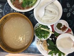 肥牛过桥米-桥香园云南过桥米线(金马碧鸡店)