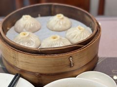蟹黄小笼汤-共和春(甘泉路店)