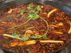 -鸿顺老铁锅美蛙鱼府(解放碑店)
