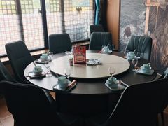 -乔家小院•非遗驴肉•本地小海鲜(滨河路店)