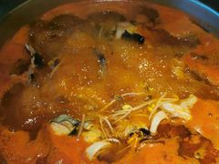 -野山舂·贵州现舂酸汤火锅(鸿通城店)