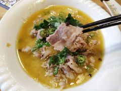 酸汤肥牛-南海渔家•海鲜•正宗海南菜(海棠湾店)
