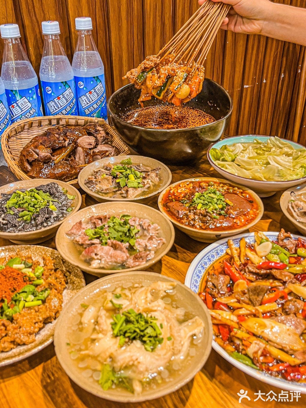 来乐山必吃的谢老五跷脚牛肉，冲就对了✔️