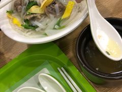-老乡鸡(亳州路天庆大厦店)