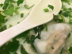 -南城香·饭香串香馄饨香(红军营店)