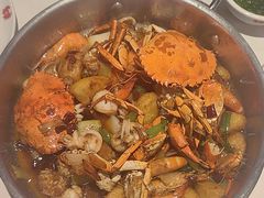 -七欣天香辣蟹火锅(闵行浦江欢乐颂店)