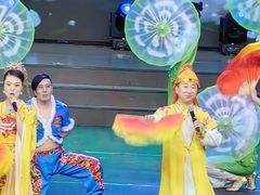 -南风大剧院莎梦二人转剧场