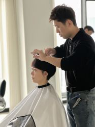 -Hello Lady发型设计