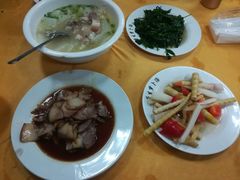 -荣生萝卜汤饭店
