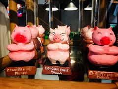 餐具摆设-Naughty Nuri’s Phuket