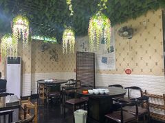 大堂-黔府豆米火锅野菜馆(南马店)