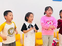 -蓝话筒·少儿成人演讲口才·主持朗诵·戏剧表演(大华第一坊店)