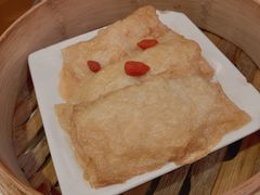 -新大咀港式茶餐厅(宝山万达店)