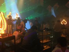 -MEGA PARTY CLUB