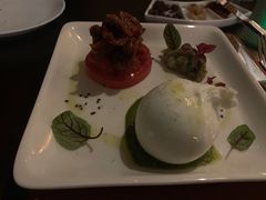 -卡佩罗意大利餐厅及酒吧Al Cappello Trattoria