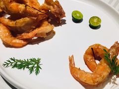 蜜汁酥皮虾-四季民福烤鸭店(王府井灯市口店)