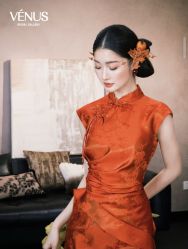 -维纳斯婚纱礼服租赁馆