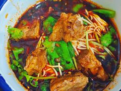 坨坨牛肉面-山城盅盅面