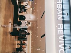 -URBAN REVIVO(青特万达广场店)