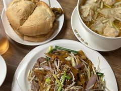 干炒牛河-百福麵家(新馬路店)