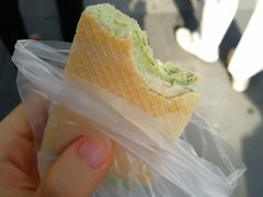 -詹爷爷乌节路街头冰淇淋