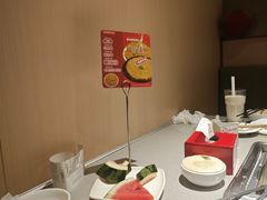 -海底捞火锅(新松江路生日主题店)