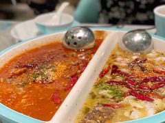 -姚姚酸菜鱼·金戈戈香港豉油鸡(喜荟城联名店)