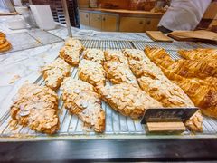 杏仁羊角-麦田工坊(月湖店)