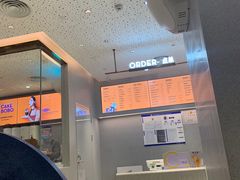-喜茶(北京华贸购物中心店)