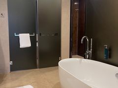 -广州天河希尔顿酒店