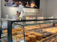 面包甜点陈列柜-好利来(飞跃路店)