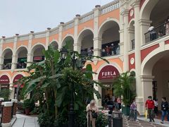 -佛罗伦萨小镇广佛名品奥特莱斯(疏港路店)