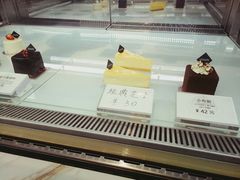 -UNI UNI(环亚凯瑟琳店)