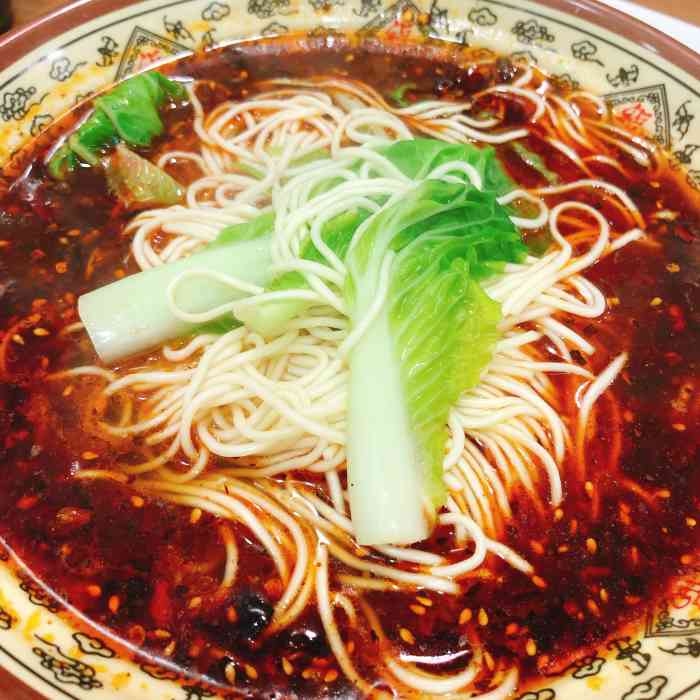 鸡汤铺盖面-"强烈推荐这家!店面虽小,但味道好吃呀!"-大众点评移动版