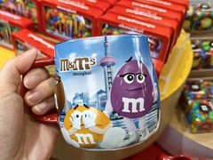 -m豆巧克力世界(上海世茂广场店)