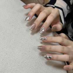 -M·X Nail日式美甲美睫