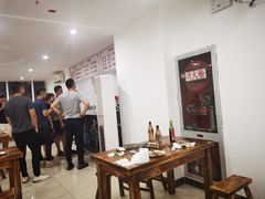 大堂-何记酿皮店(西流湾店)