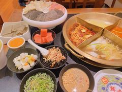 -沸炉重庆老火锅(军事博物馆店)