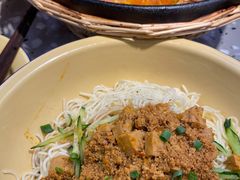 -鹤江桥·红油牛肉粉(SKP店)