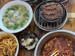 -王菊美食街·王菊面馆(总店)