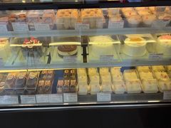 -红宝石·鲜奶小方·海派西点房(丰庄店)