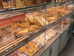 面包甜点陈列柜-BreadTalk面包新语·烘焙蛋糕(东方宝泰广场店)