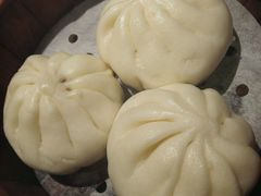 蜜汁叉烧包-圣河湾虾饺美食(站前店)
