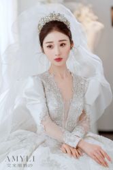 -艾米丽婚纱礼服