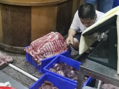 -标记美食新鲜猪杂(兴南大道店)